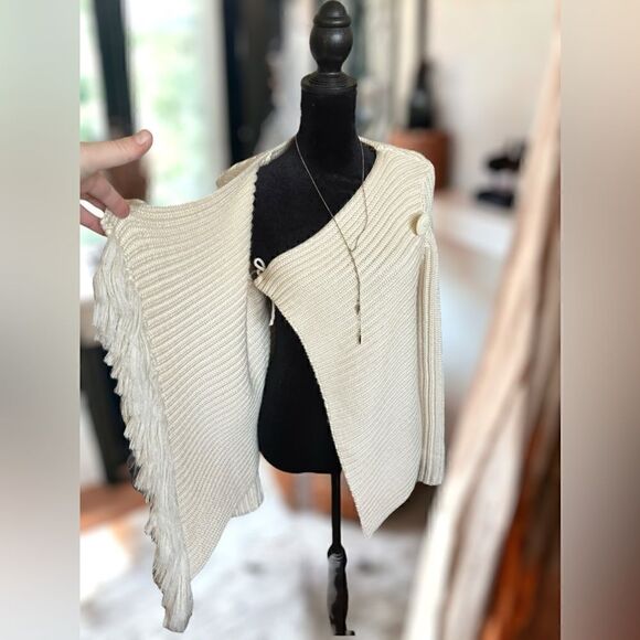 ANTHROPOLOGIE Lisa Z Knit Fringe Wrap-around Poncho Cardigan Sweater Wool Size M - Picture 11 of 16